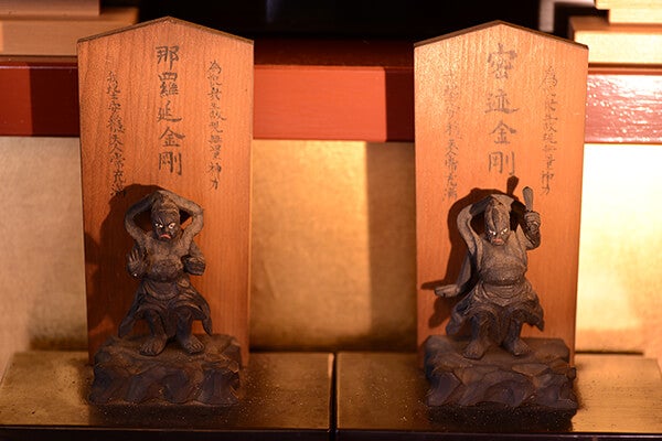 本堂内 左 那羅延金剛・密迹金剛
